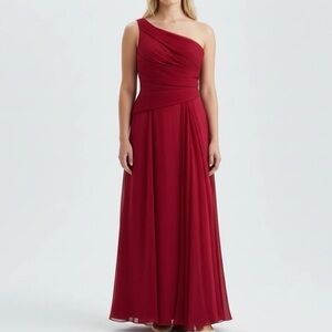 Vera Wang White Lable One-Shoulder Long Red Gown